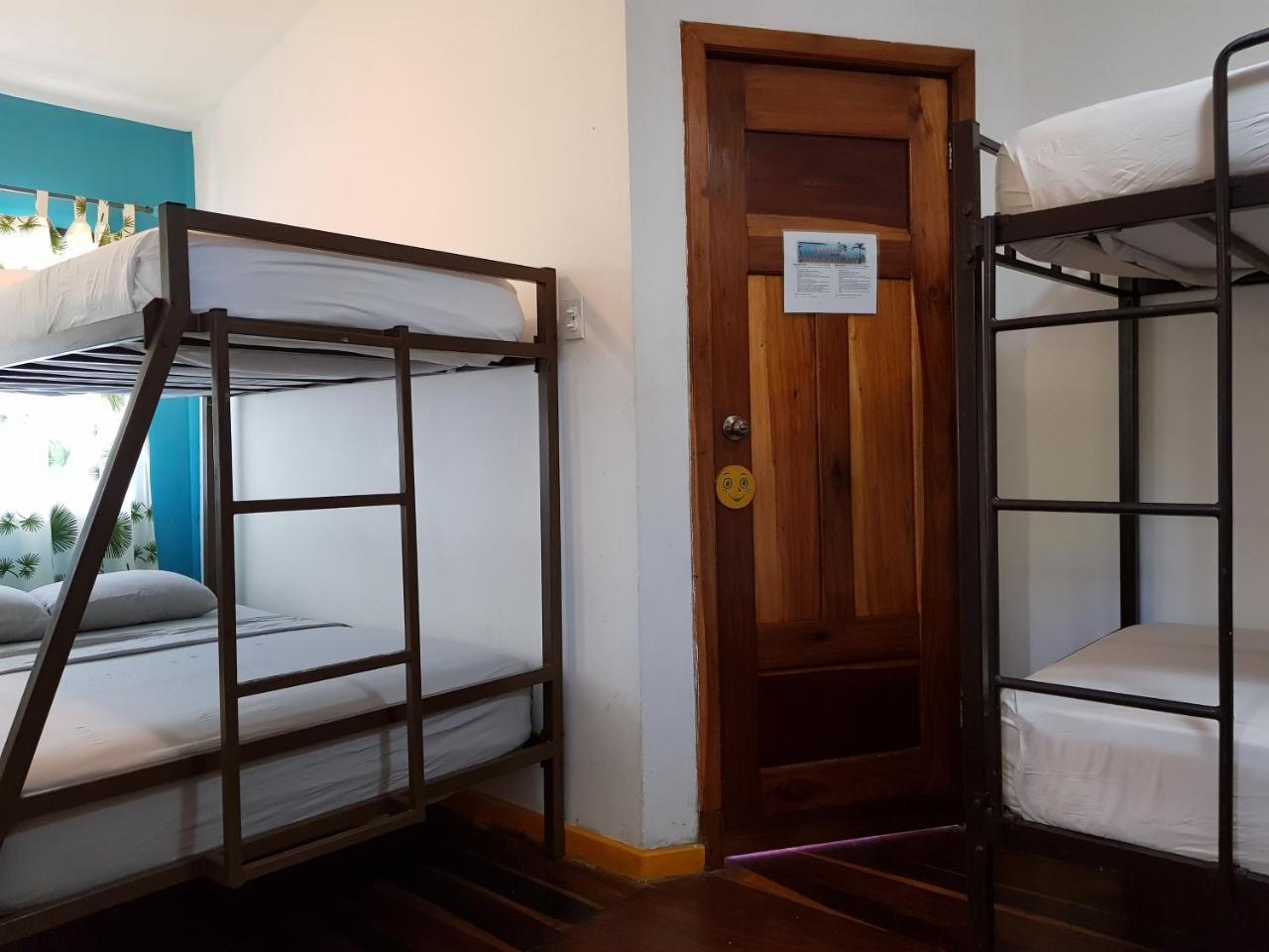Hostel Mamallena Bocas Del Toro (Adults Only) Zewnętrze zdjęcie